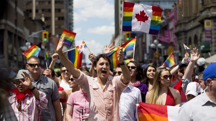El primer ministro de Canadá, Justin Trudeau, en la Marcha del Orgullo de Vancouver en 2016. Foto de thestar.com